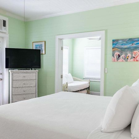 King Suite Balcony - At James House Key West Exterior photo