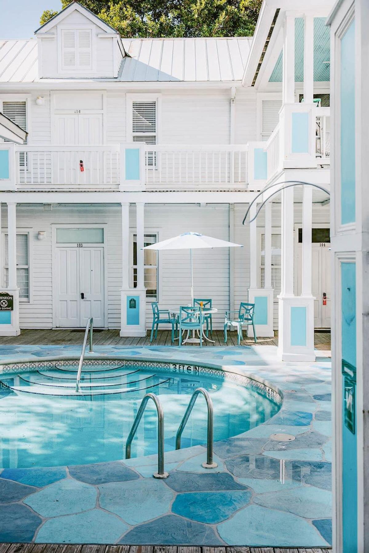 King Suite Balcony - At James House Key West Exterior photo