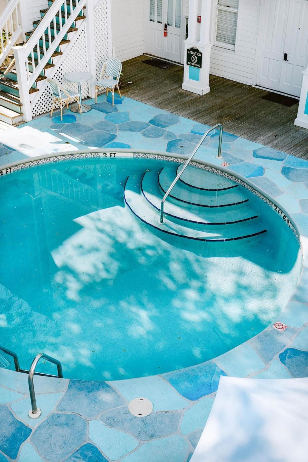 King Suite Balcony - At James House Key West Exterior photo